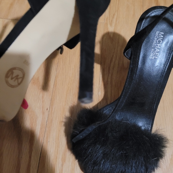 Iconic MK suede & fur heels - Picture 2 of 6